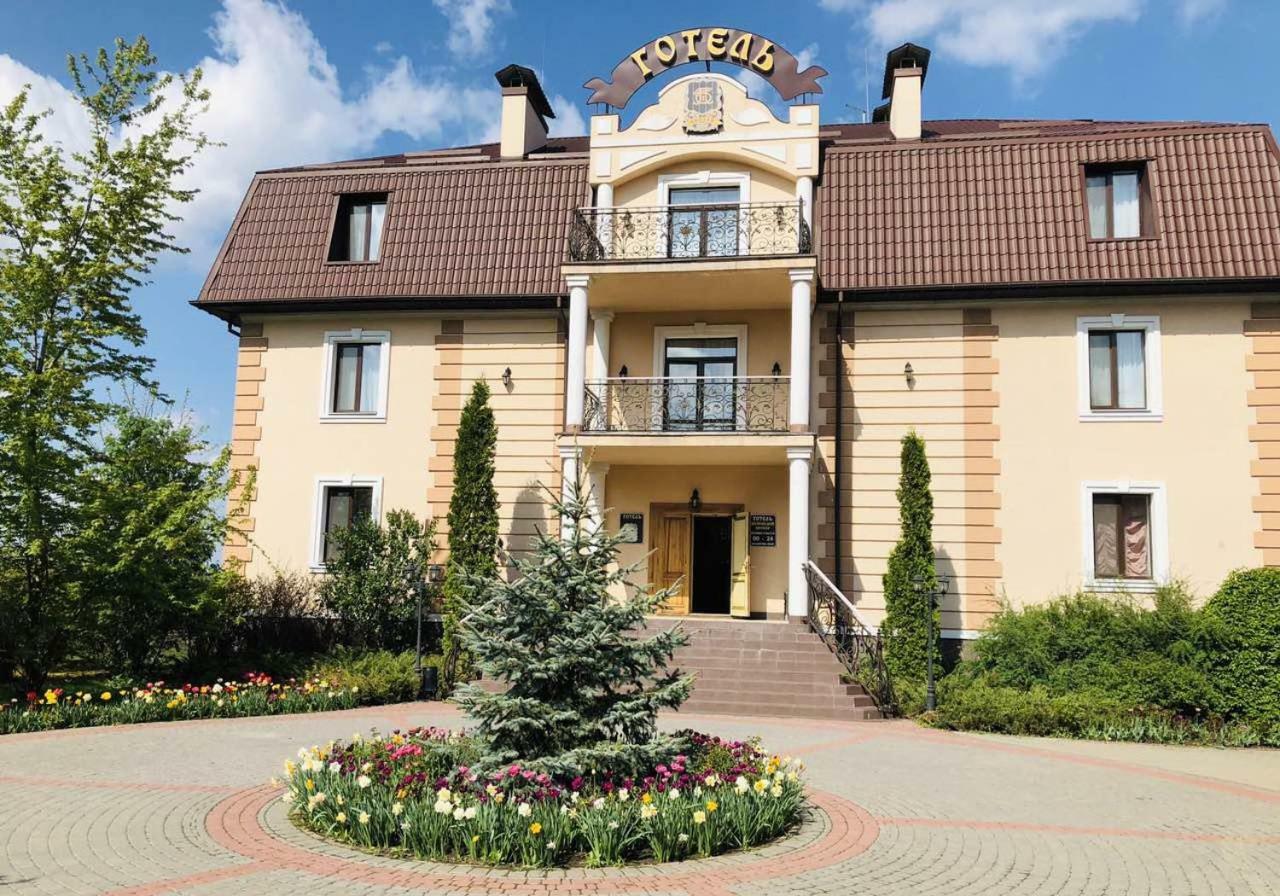 Petrovskyi Brovar Brovary Exteriör bild